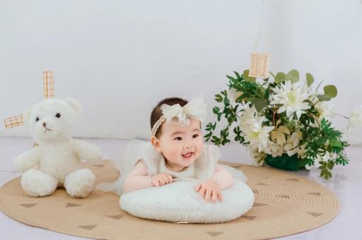 借卵生子咨询孕妇几个月会有胎动